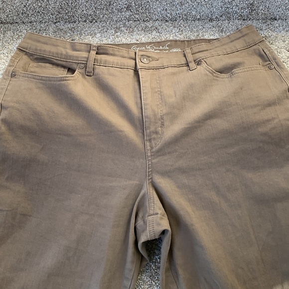 GV Rail Straight All Around Slimming Straight Leg Light Brown Jeans - Picture 2 of 7